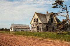 梦见房屋先漏水后倒塌