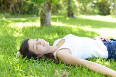 梦见从身体里爬出好多虫子