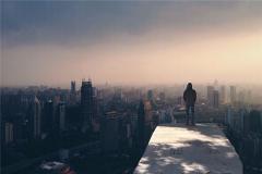 梦见别人跳楼自杀