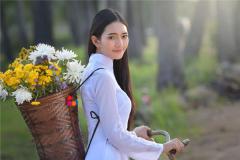 伤官喜欢正财还是偏财